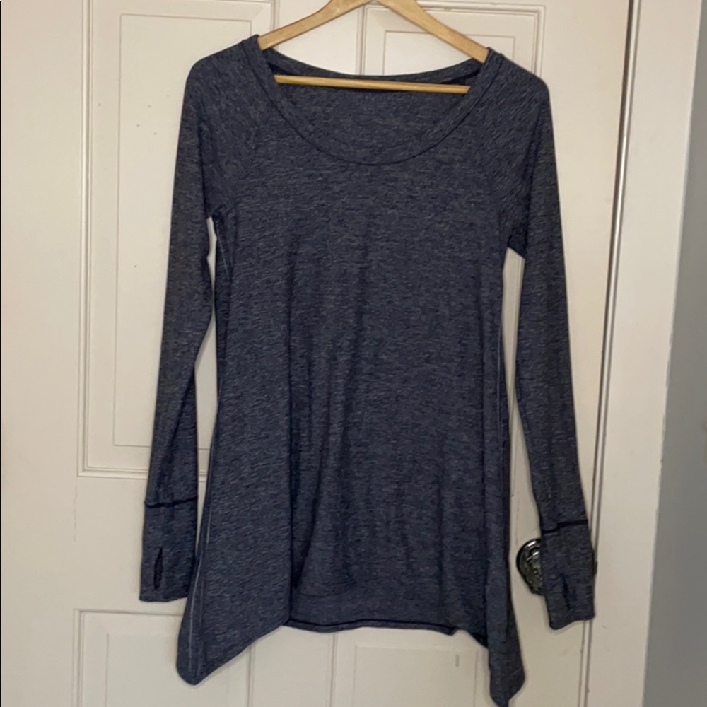 Lululemon long sleeve grey top